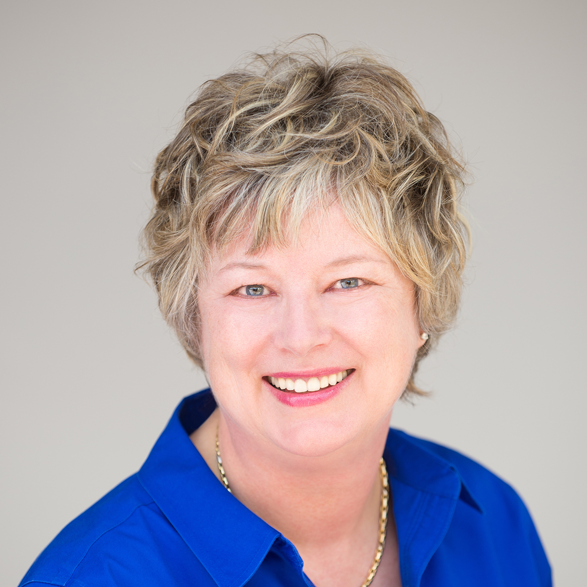 Diane Radford Headshot Square headshot of Doctor Diane Radford, artist, author, and retired surgeon
